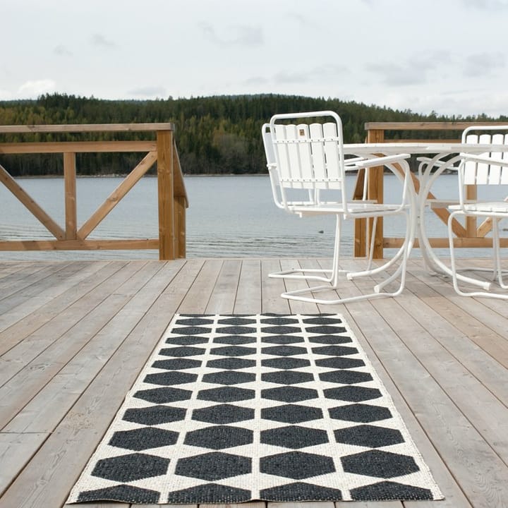 Anna rug black - 70x300 cm - Brita Sweden