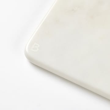 Olina cutting board 14x17 cm - White marble - Broste Copenhagen