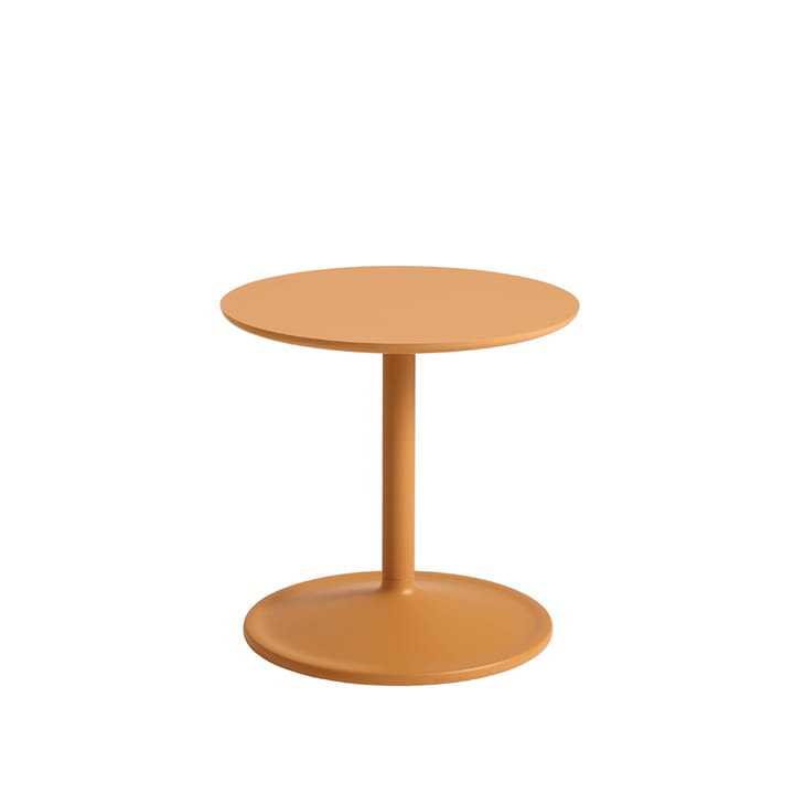 Soft side table Ø41cm - Orange laminate H: 40 cm - Muuto