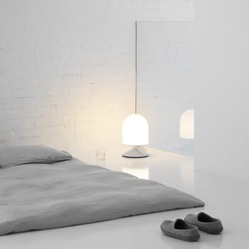 Vinge table lamp - white structure with white cable - Örsjö Belysning