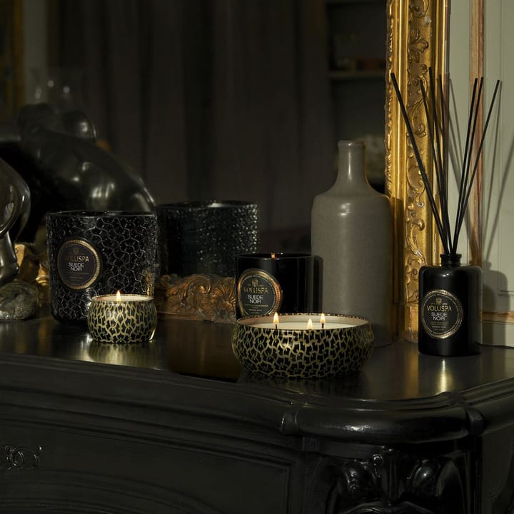 Maison Noir 3-wick Tin scented 40 hours - Suede Noir - Voluspa