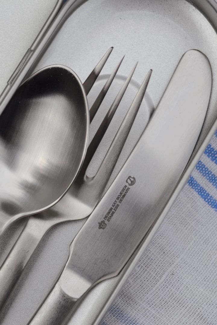 Here you see a close up of the Grand Prix cutlery from Danish designer Kay Bojesen. 